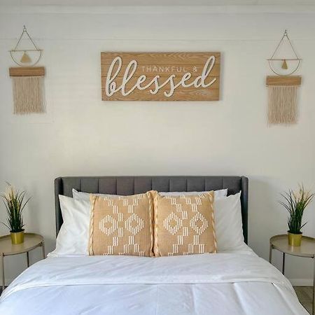 Sparkling Guest Home 2 Bedroom-15 Minutes To Clearwater Beach Eksteriør bilde