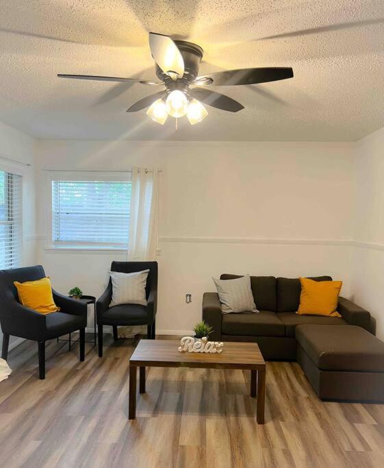 Sparkling Guest Home 2 Bedroom-15 Minutes To Clearwater Beach Eksteriør bilde