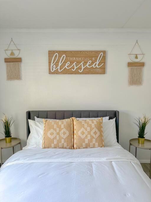 Sparkling Guest Home 2 Bedroom-15 Minutes To Clearwater Beach Eksteriør bilde